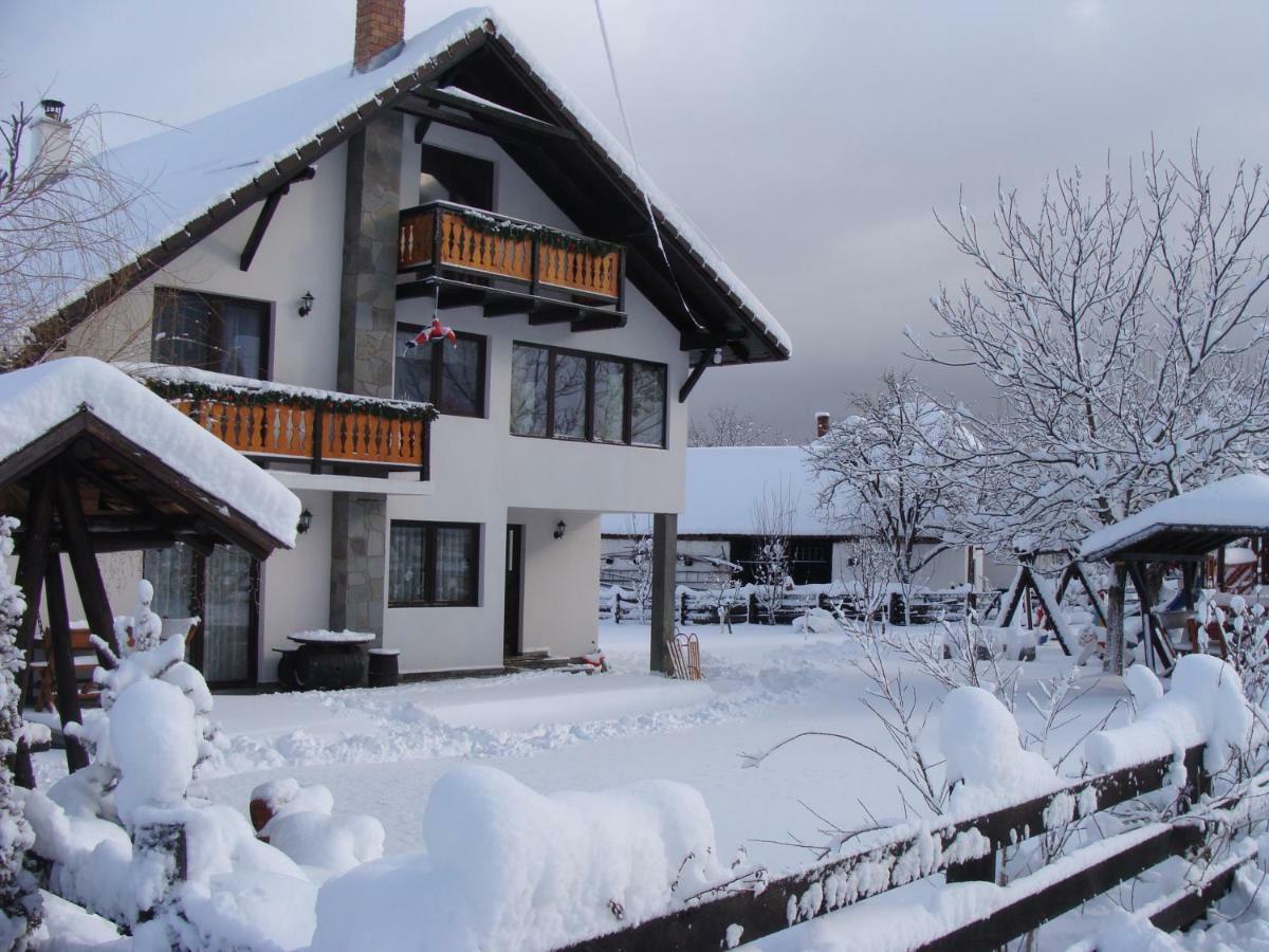 Casa Bran Family Hotel Exterior photo